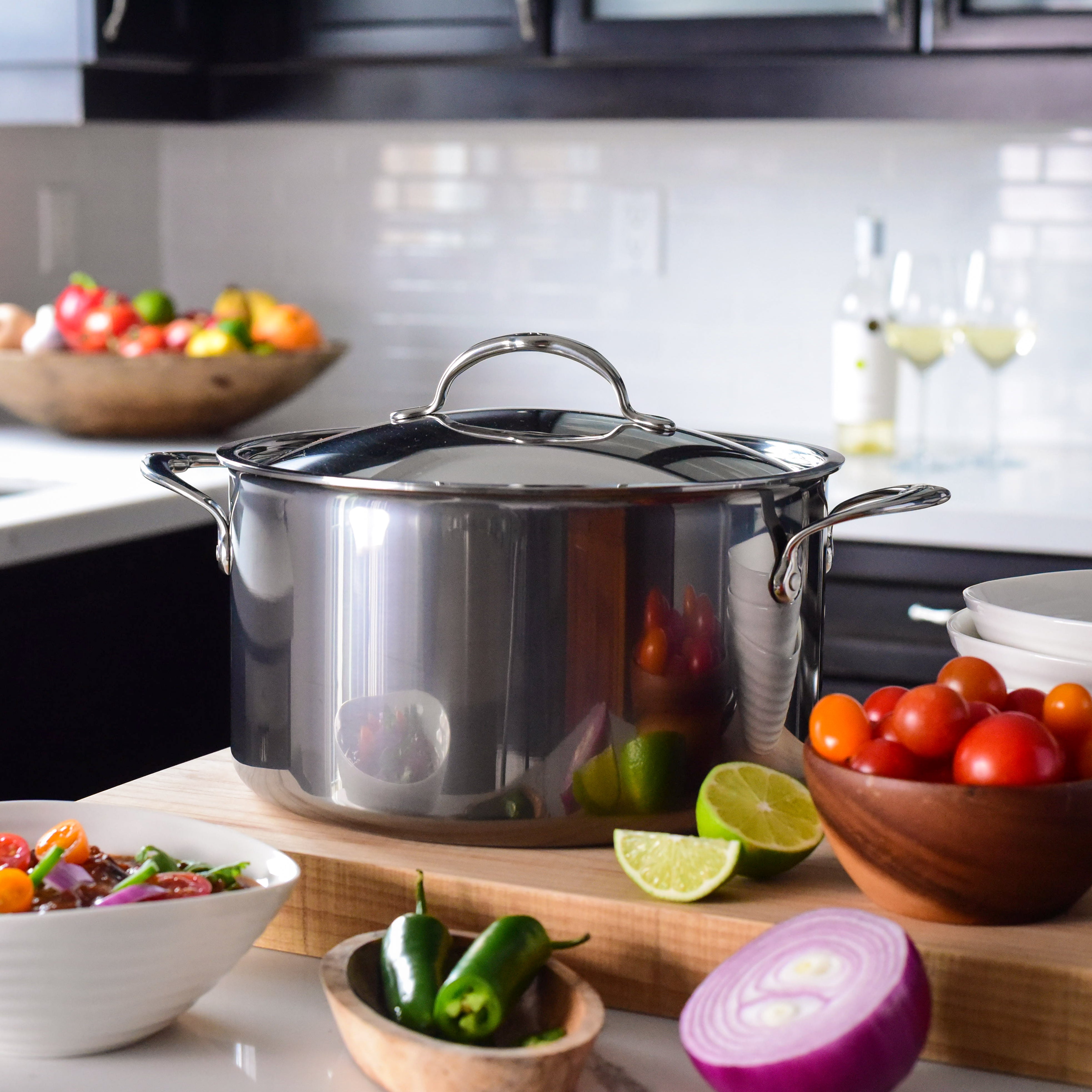 Hestan NanoBond Titanium Stockpot & Lid - 26cm/7.6L | Shop Hestan